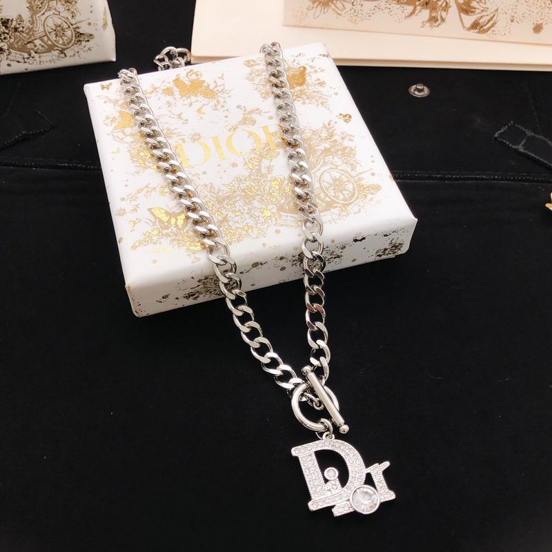 Dior Necklace 04yxs171